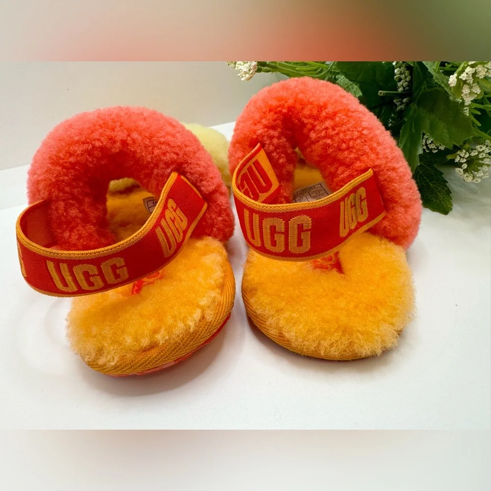 UGG Kids OH YEAH Sheepskin Slipper Double Strap Little‎ Girls Sz10